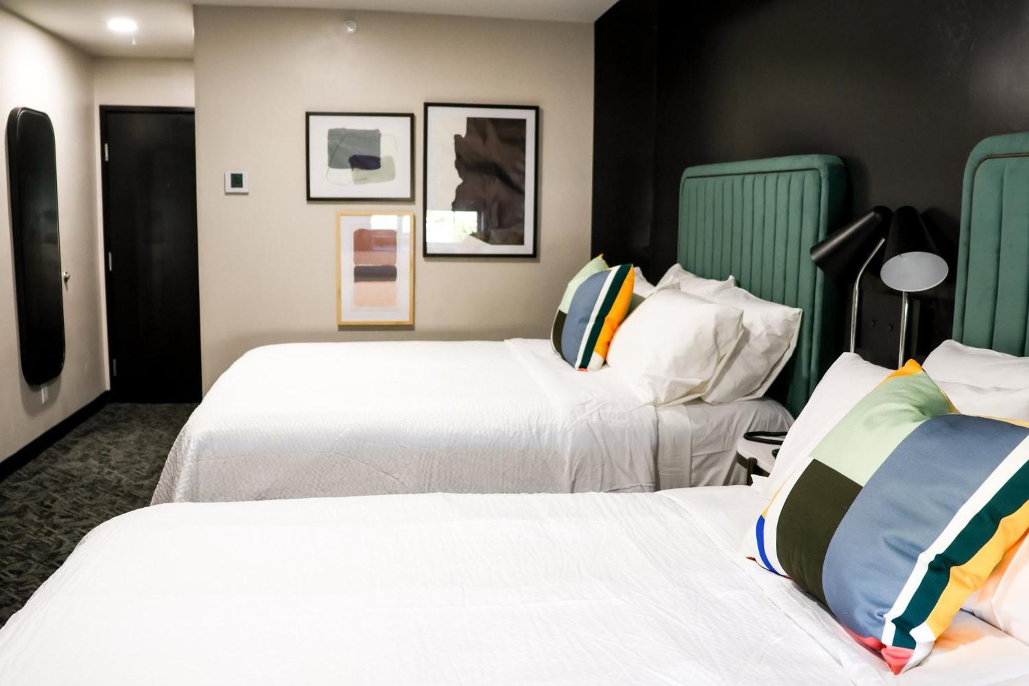 Voco Flagstaff By Ihg Hotell Exteriör bild