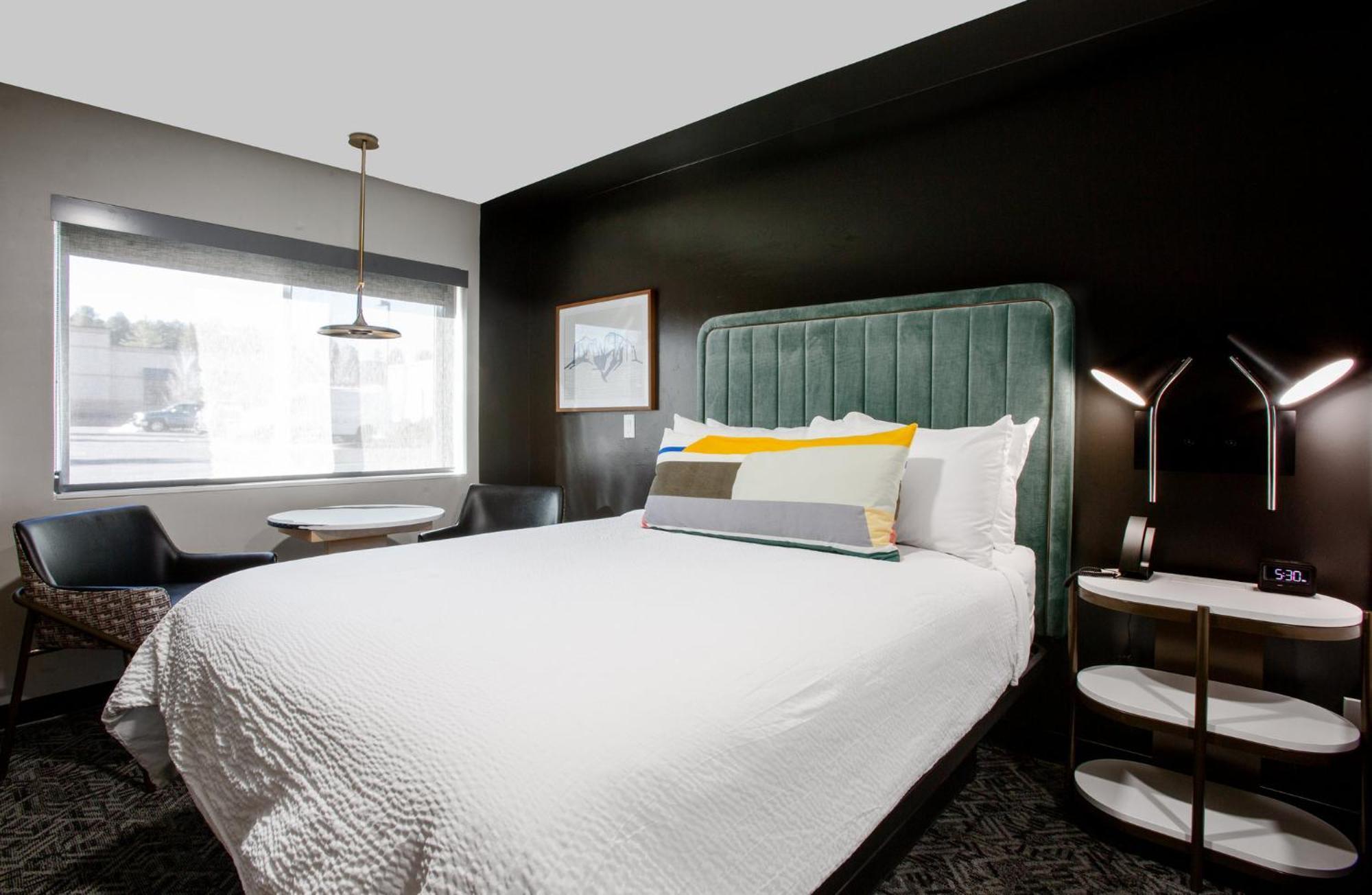 Voco Flagstaff By Ihg Hotell Exteriör bild